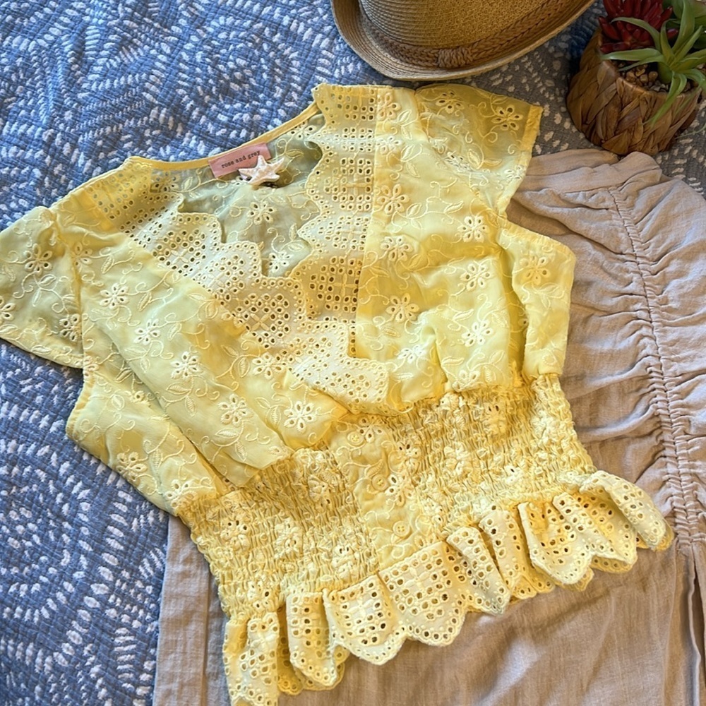 ROSE AND GREY Butter Yellow Eyelet Lace Top| S - Picture 3 of 9